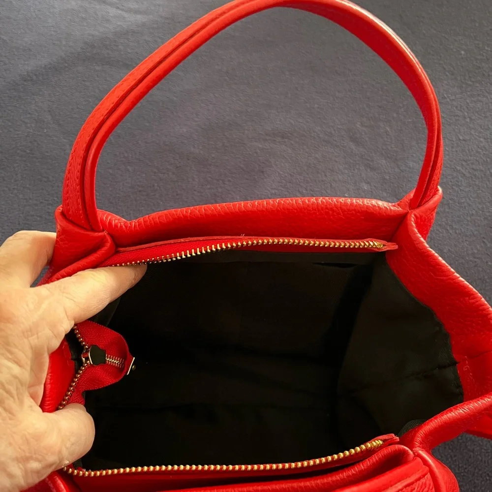 Claudia Firenze Red Leather Crossbody/Shoulder Bag - Picture 5 of 6
